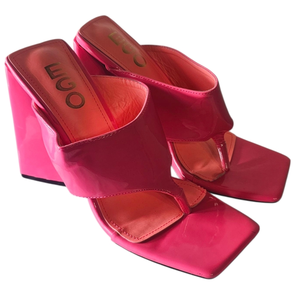 EGO Augustine Square Toe Sculptured Flared Block Heel Mule 7